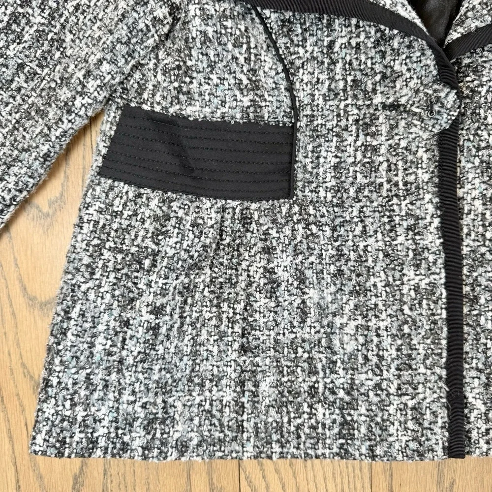 BCBGirls Stylish Tweed Black and Gray Jacket Size - Picture 5 of 15